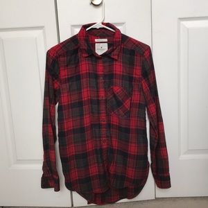 Women’s American Eagle Plaid button down shirt